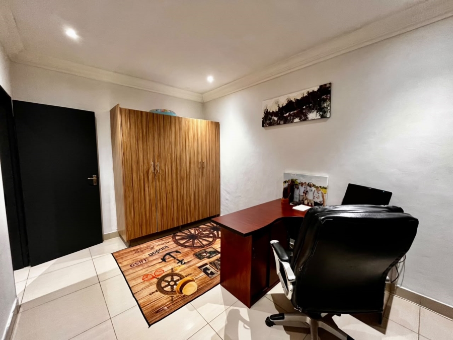 4 Bedroom Property for Sale in Buffelsfontein A H North West